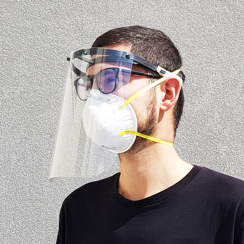 Gesichtsschutzmasken Aus Recyceltem Kunststoff Regional Produziert